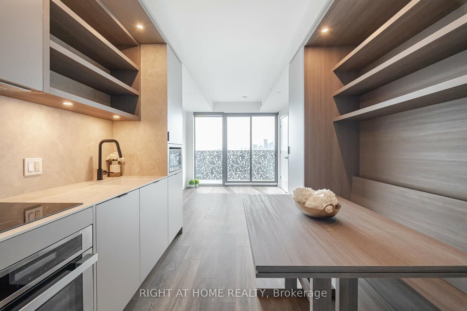 55 Charles Street E, Unit 4403 thumbnail 12
