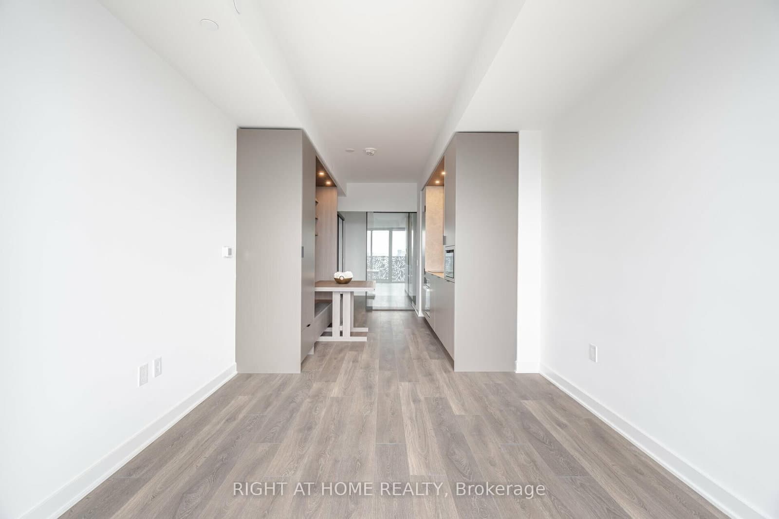 55 Charles Street E, Unit 4403 thumbnail 20