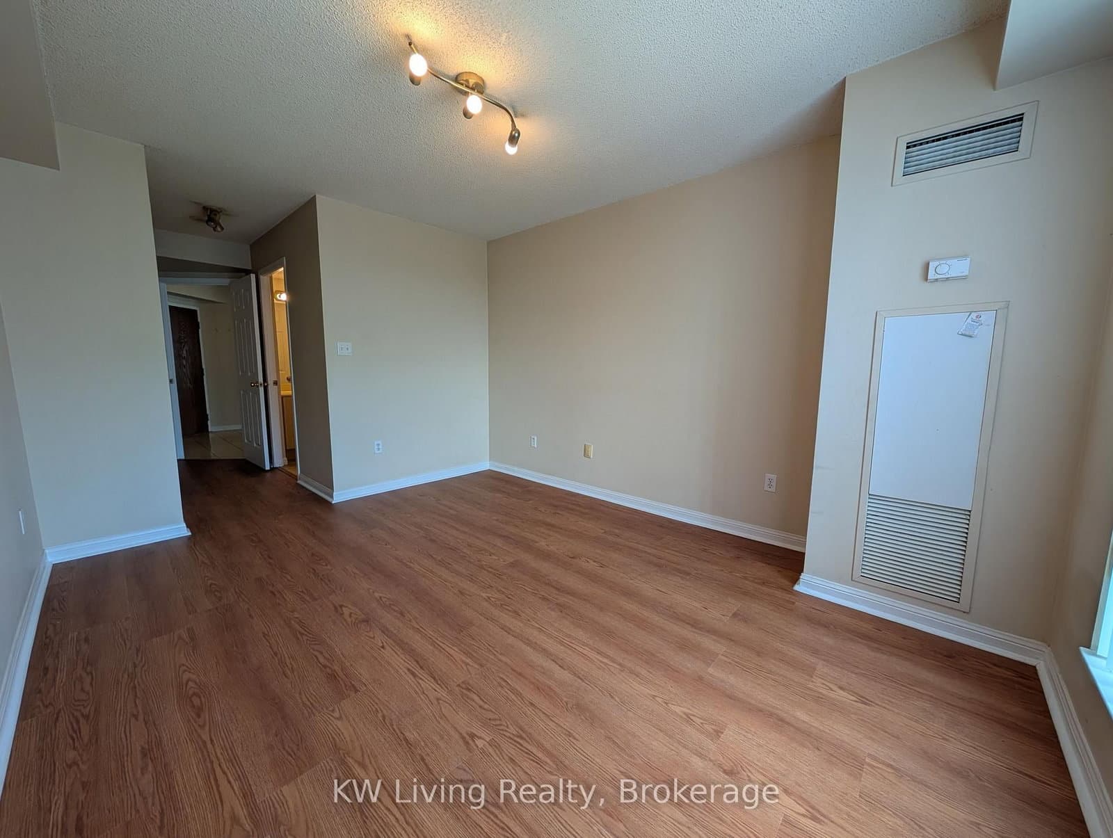 23 Lorraine Drive, Unit 1102 thumbnail 21