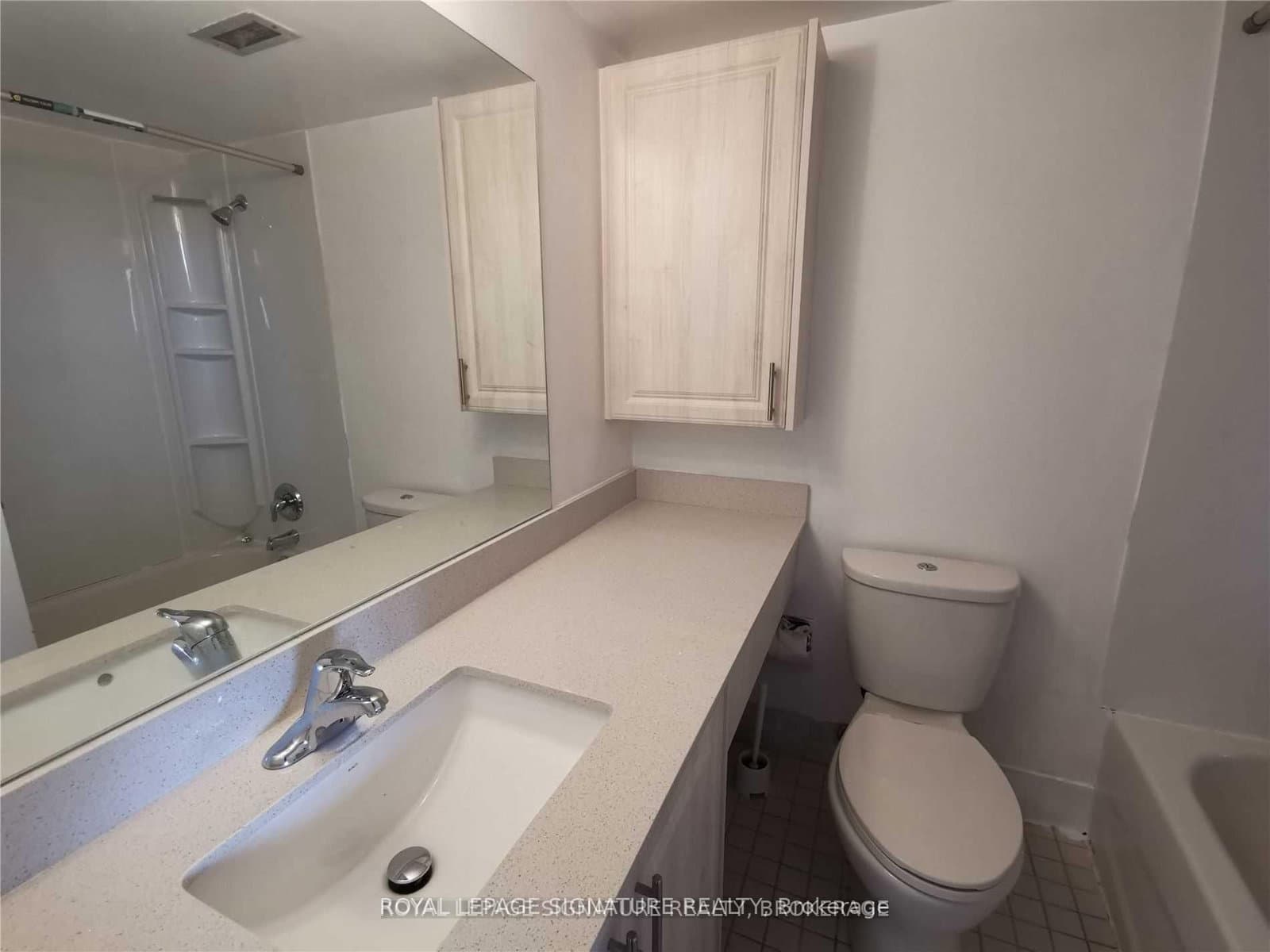 720 Spadina Avenue, Unit 1606 thumbnail 12