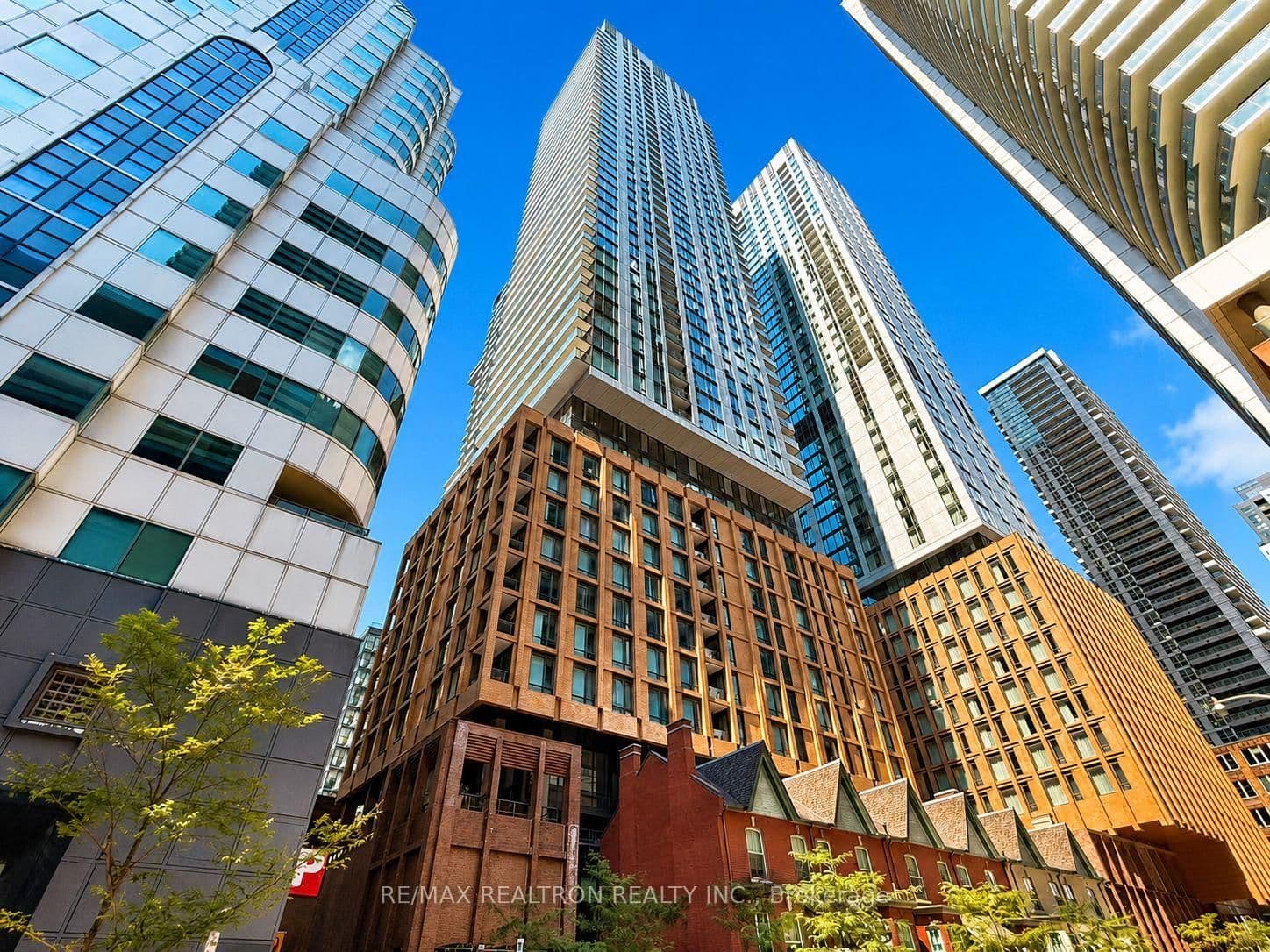 8 Widmer Street, Unit 4303