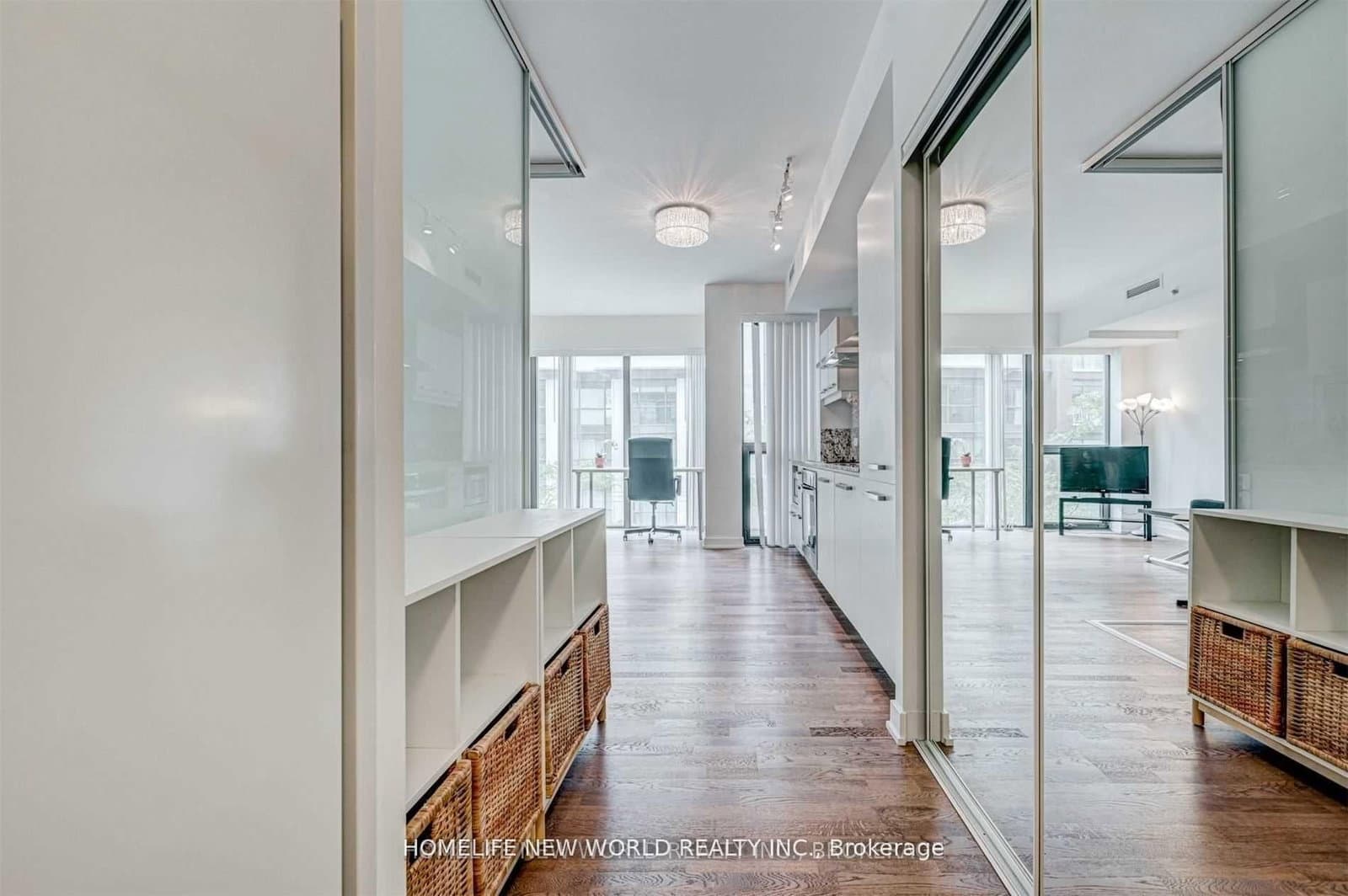 15 Beverley Street, Unit 310 thumbnail 4