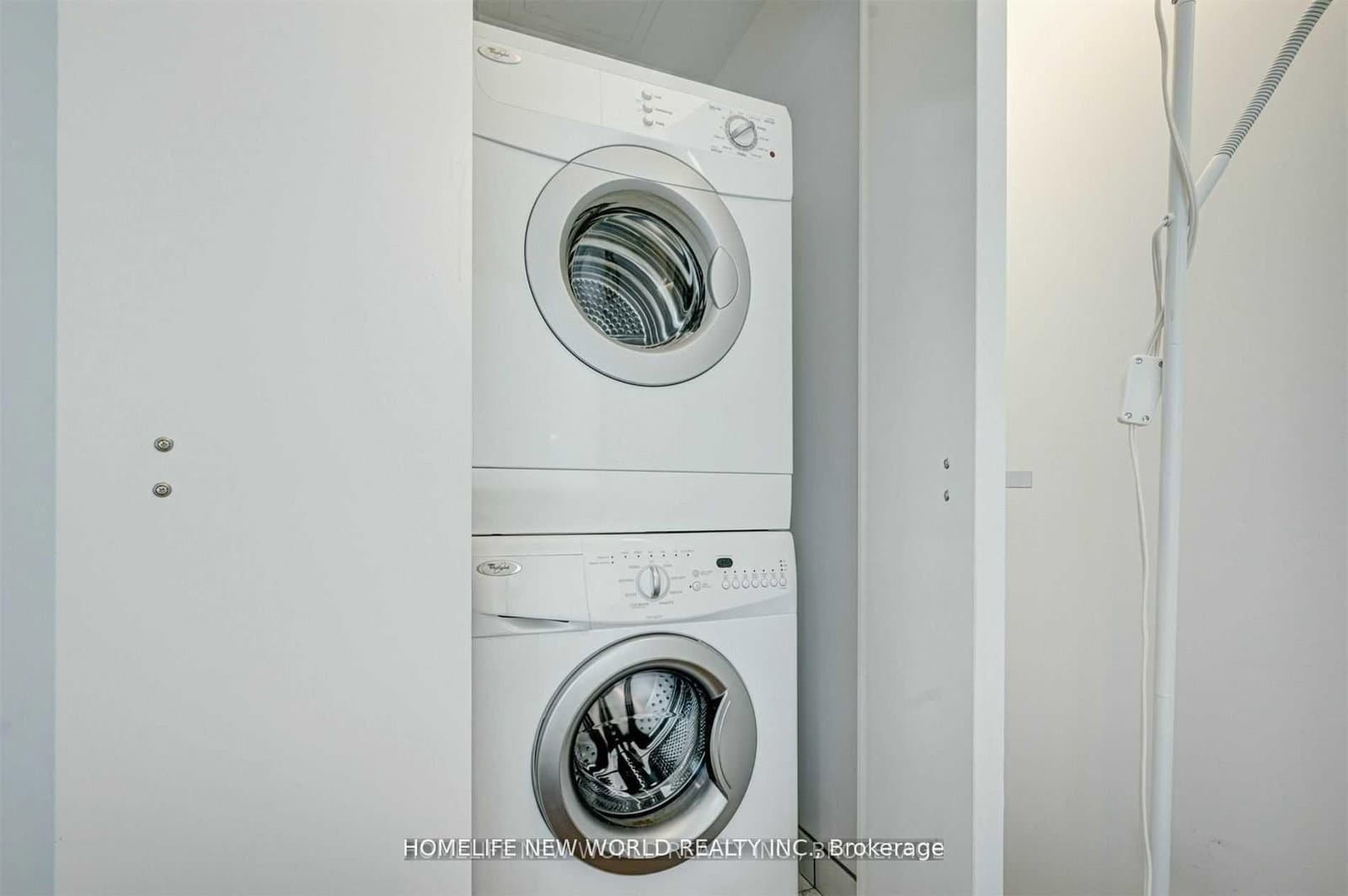 15 Beverley Street, Unit 310 thumbnail 9