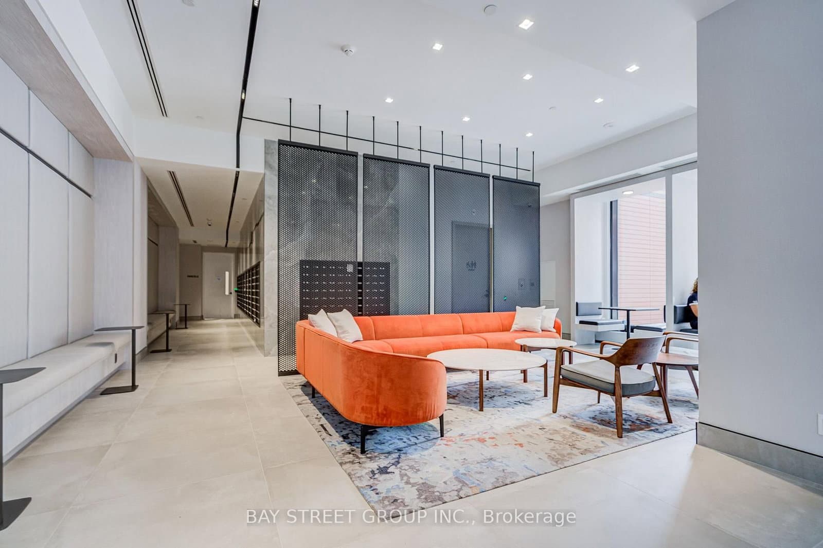 609 Sherbourne Street, Unit 4001 thumbnail 4
