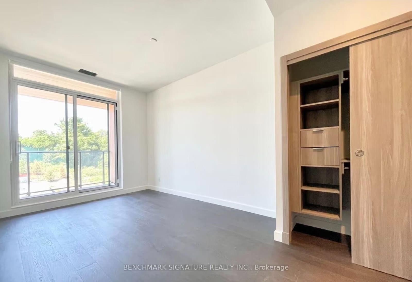 25 Mcmahon Drive, Unit V306 thumbnail 3