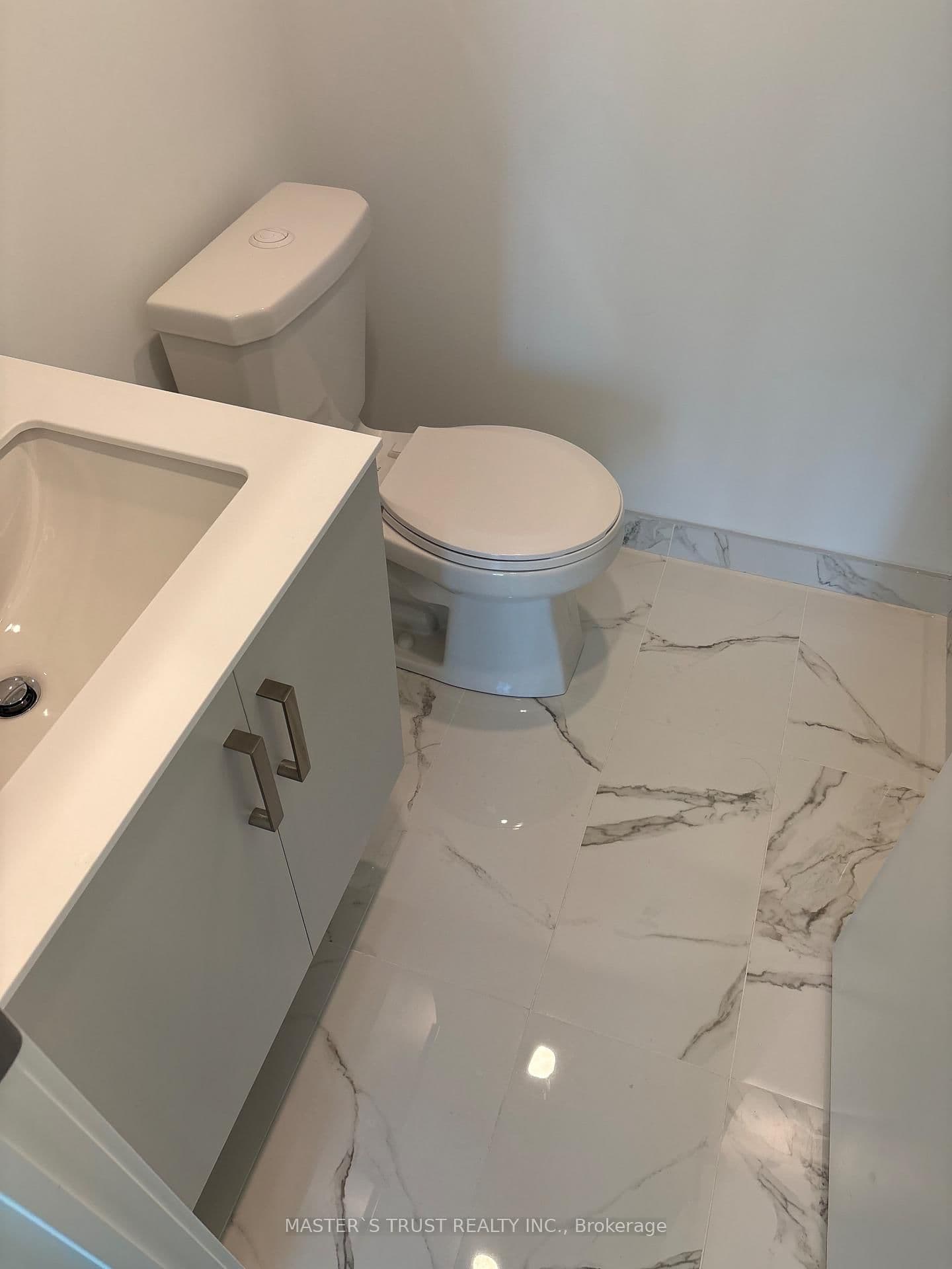 88 Queen Street E, Unit 3110 thumbnail 13