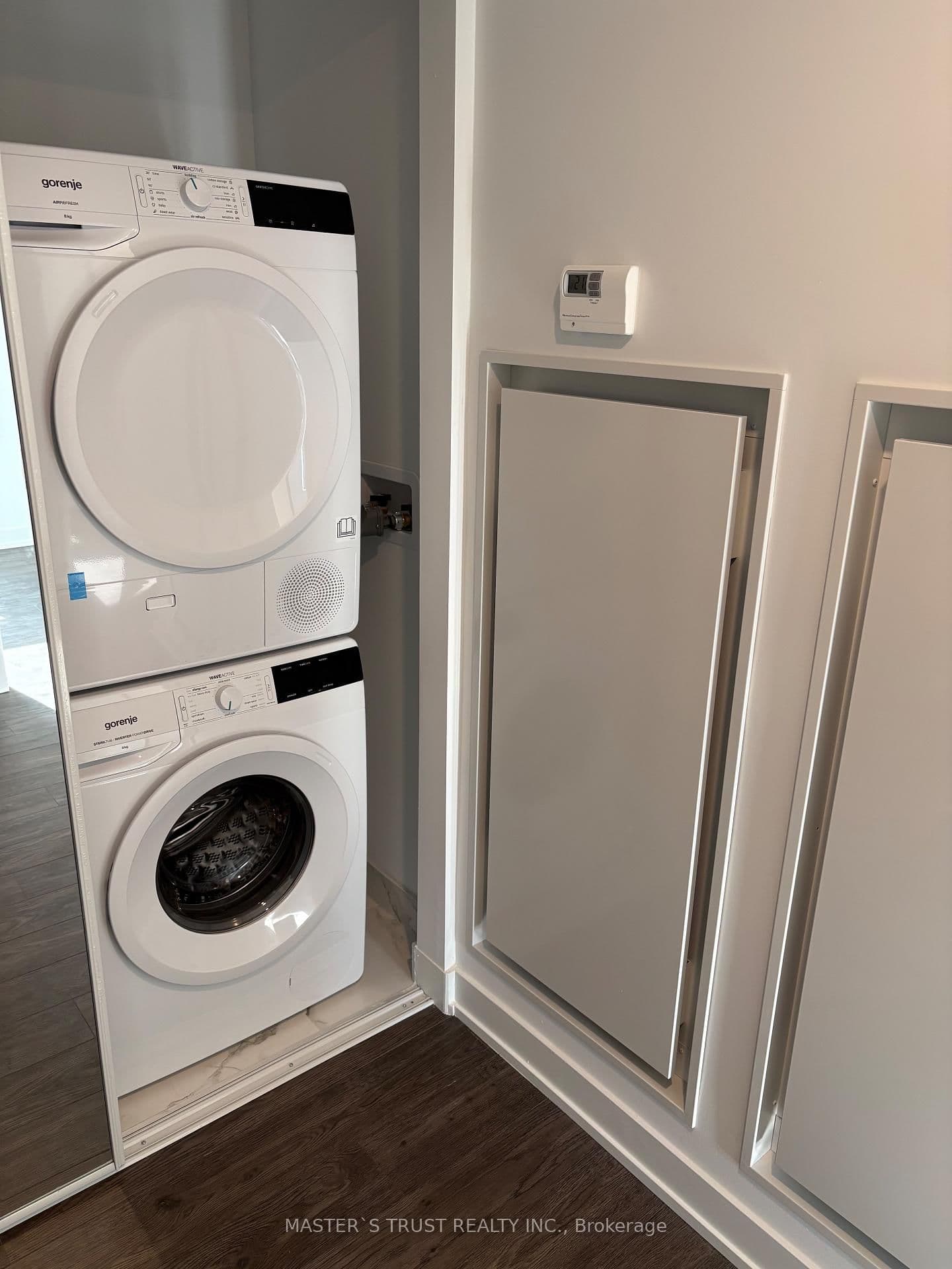 88 Queen Street E, Unit 3110 thumbnail 4