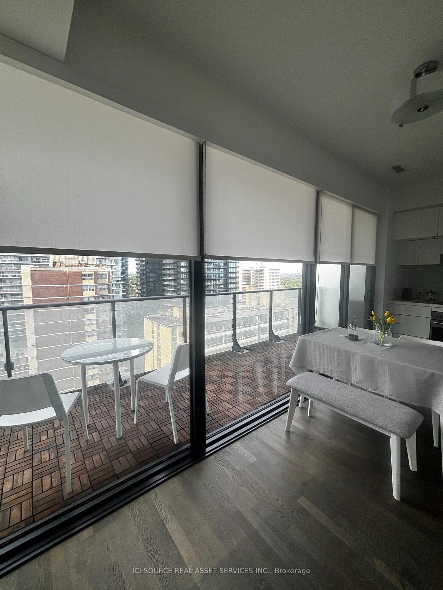 185 Roehampton Avenue, Unit 1304 thumbnail 11