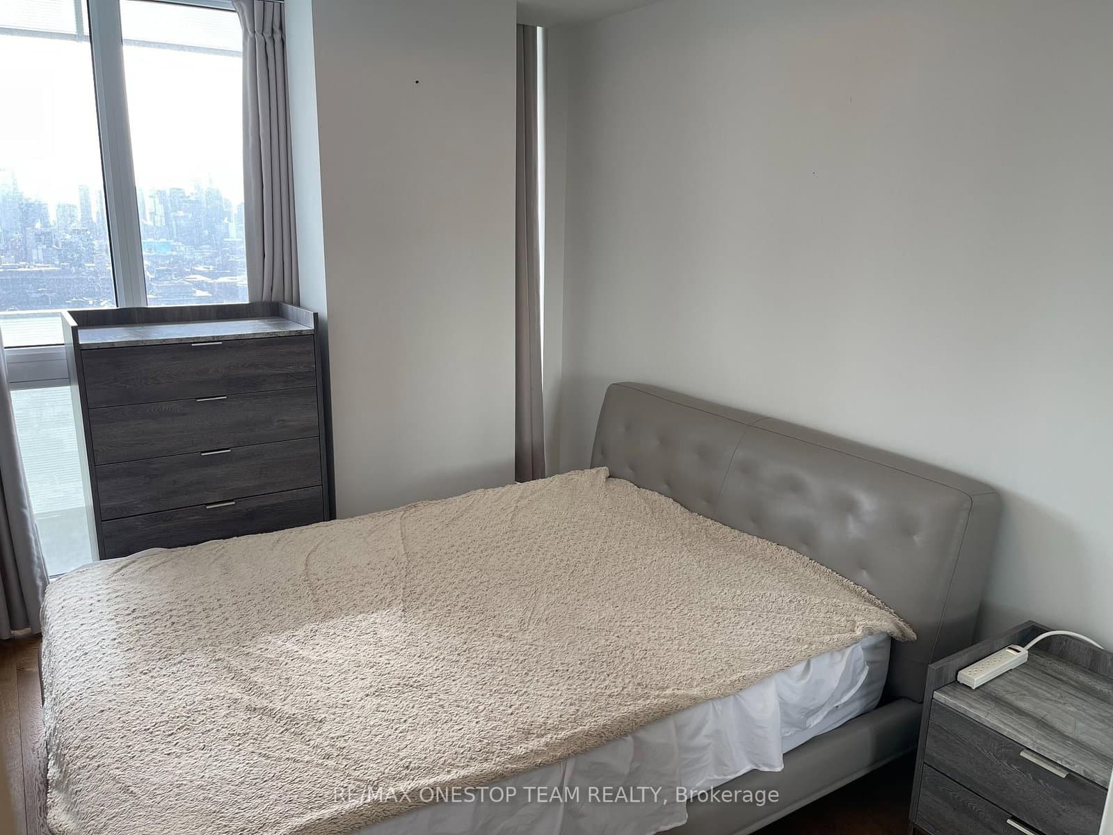 200 Bloor Street W, Unit 2902 thumbnail 16