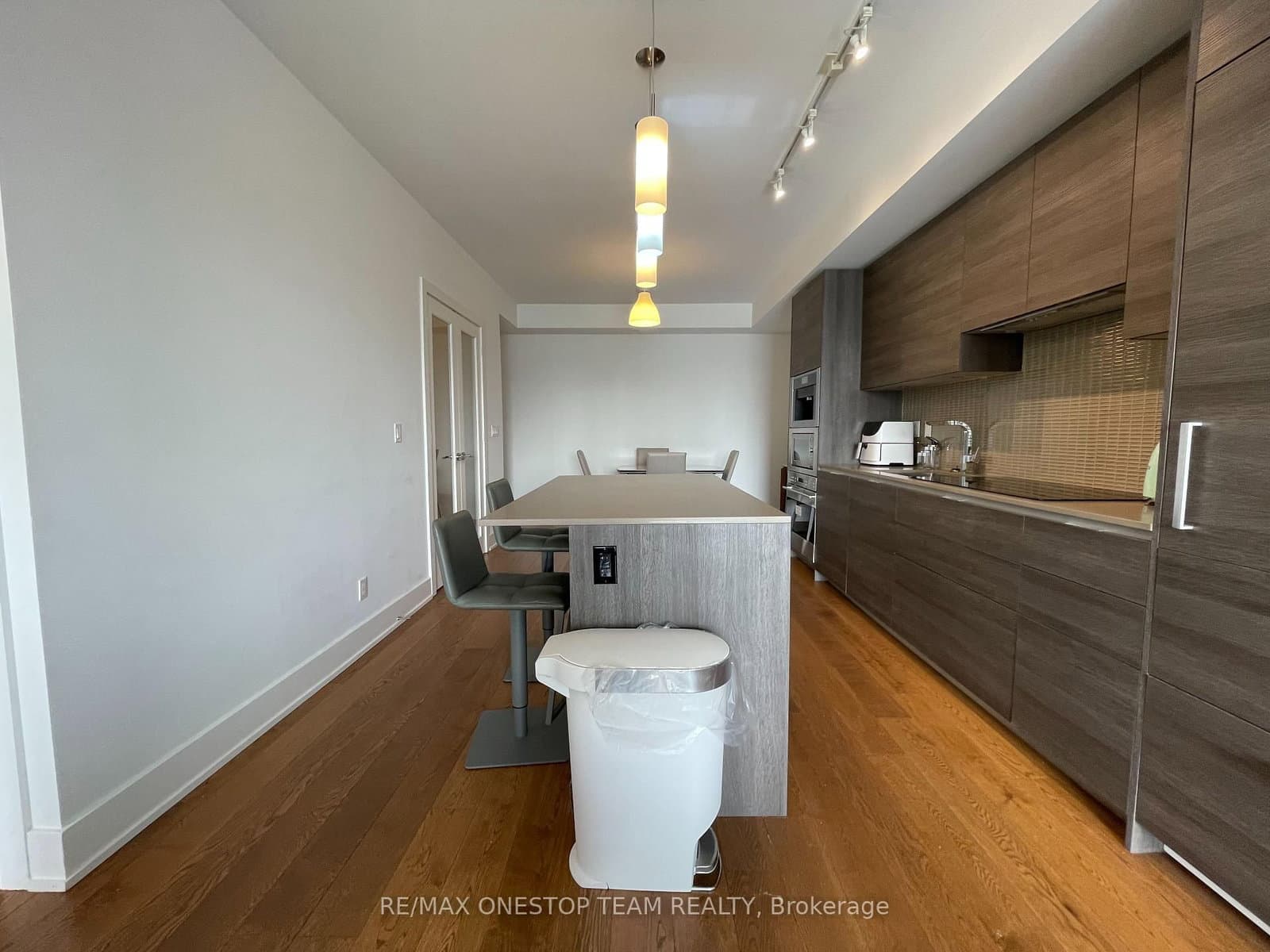 200 Bloor Street W, Unit 2902 thumbnail 8
