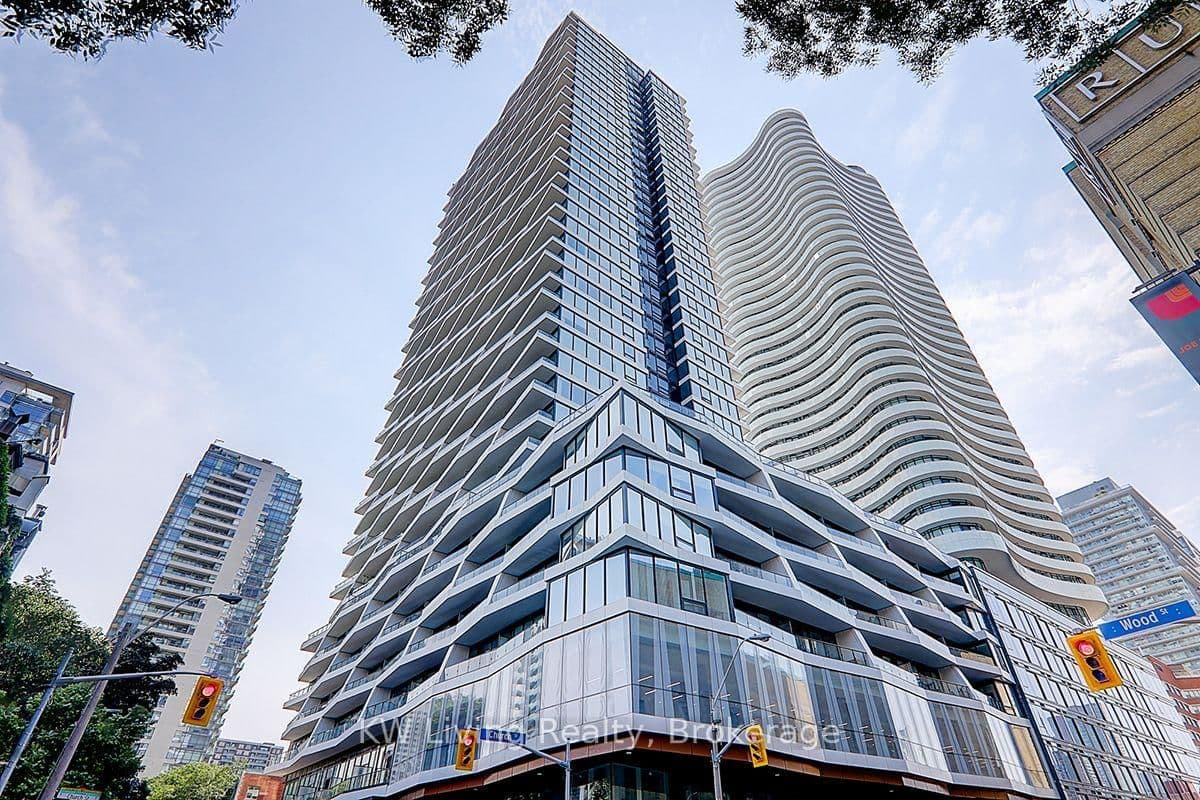 85 Wood Street, Unit 4203