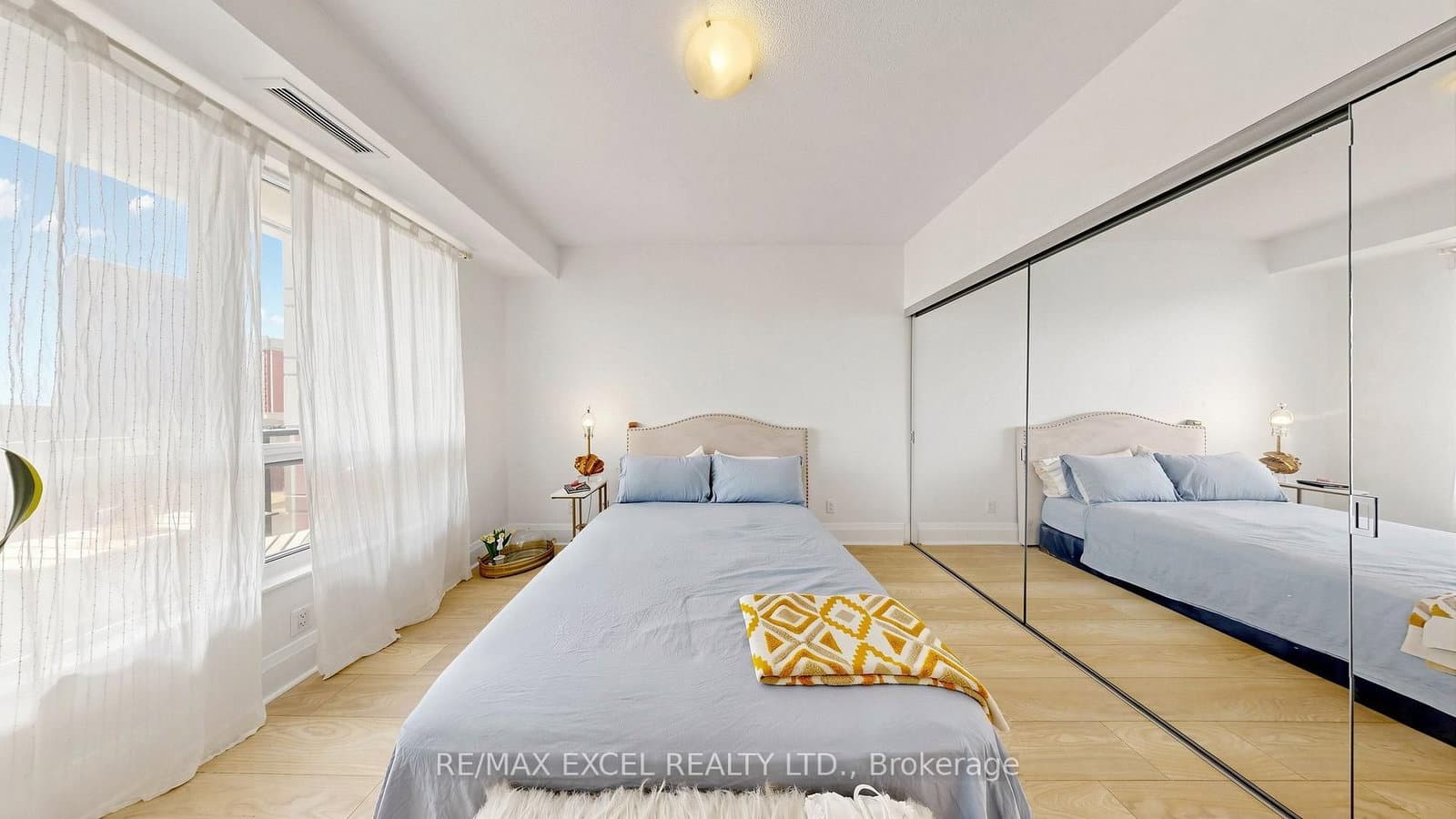 100 Harrison Garden Boulevard, Unit 602 thumbnail 14
