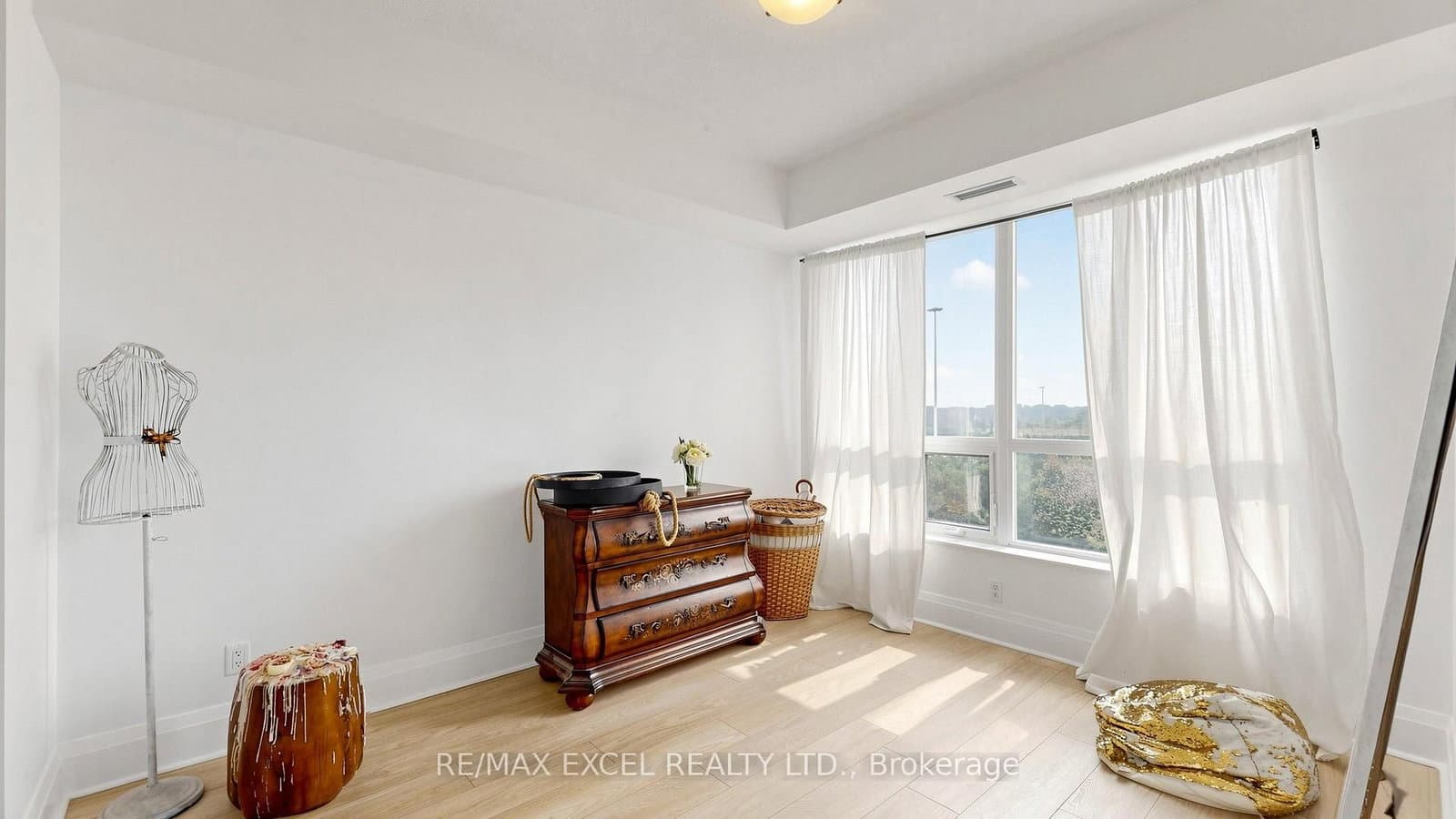 100 Harrison Garden Boulevard, Unit 602 thumbnail 21