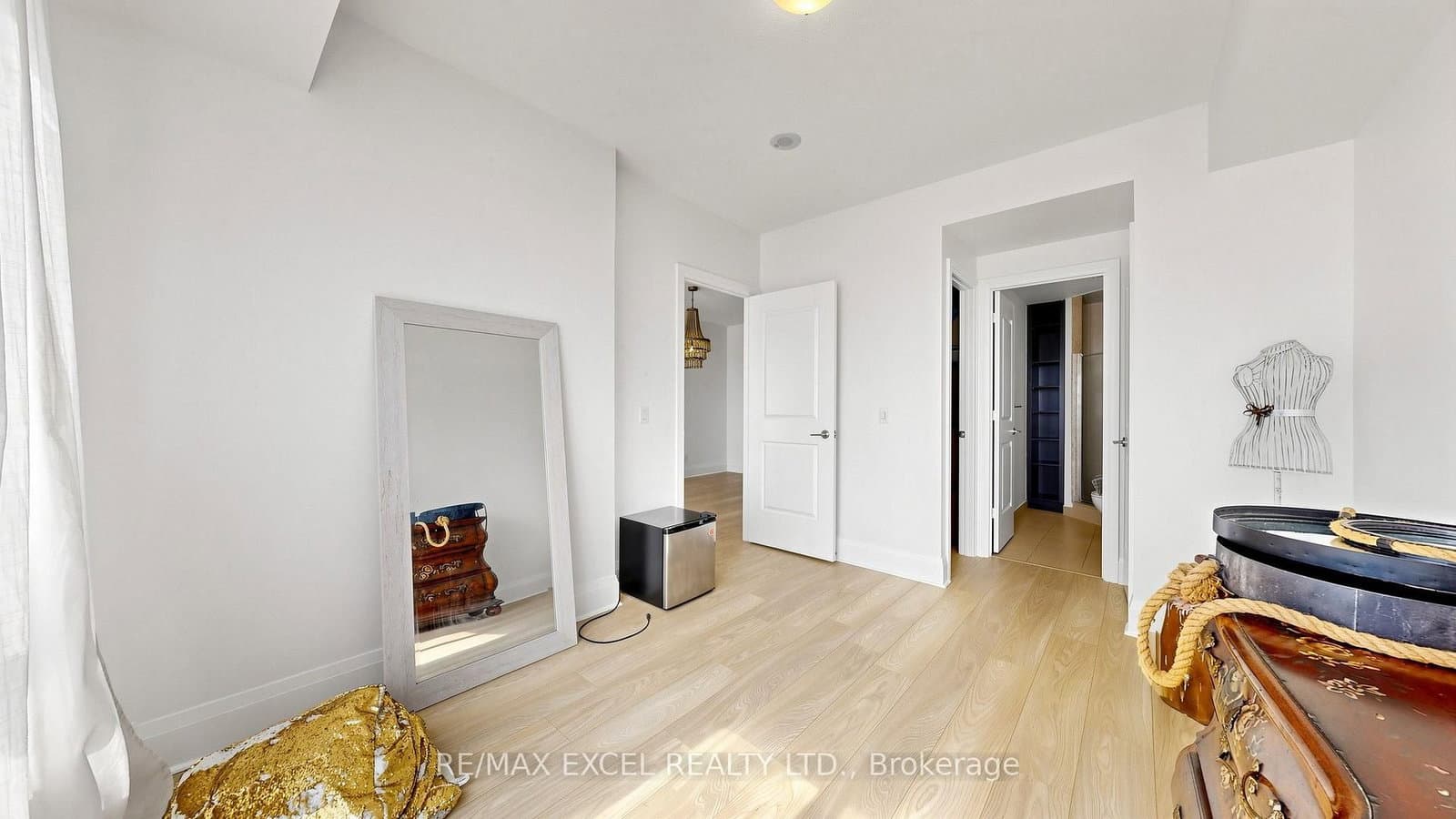 100 Harrison Garden Boulevard, Unit 602 thumbnail 23