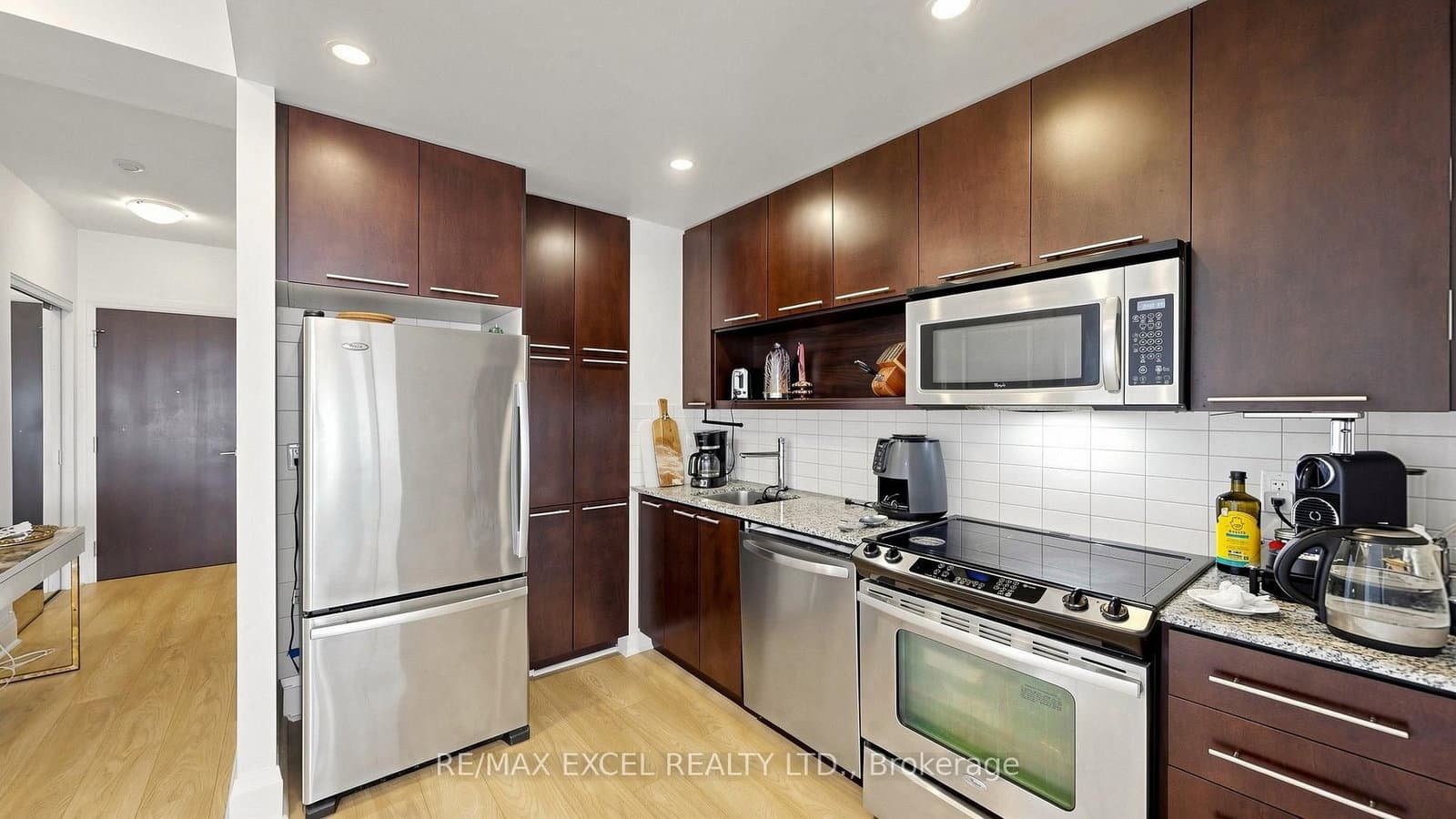 100 Harrison Garden Boulevard, Unit 602 thumbnail 9