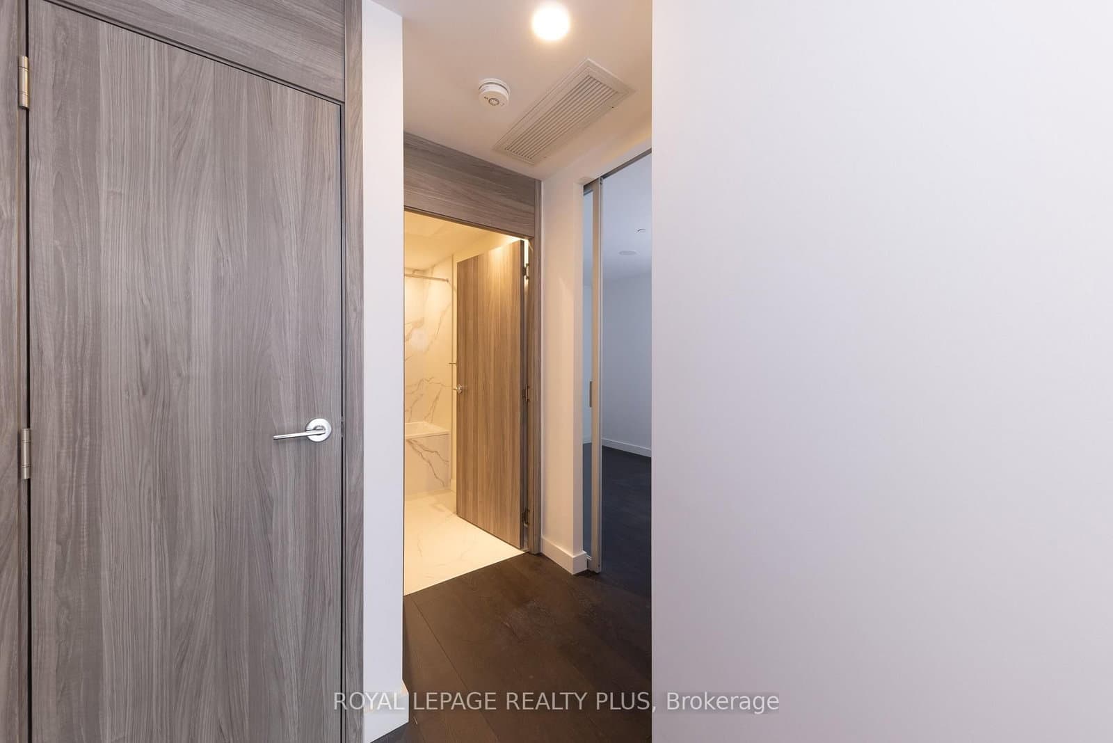 68 Esther Shiner Boulevard, Unit 662 thumbnail 19