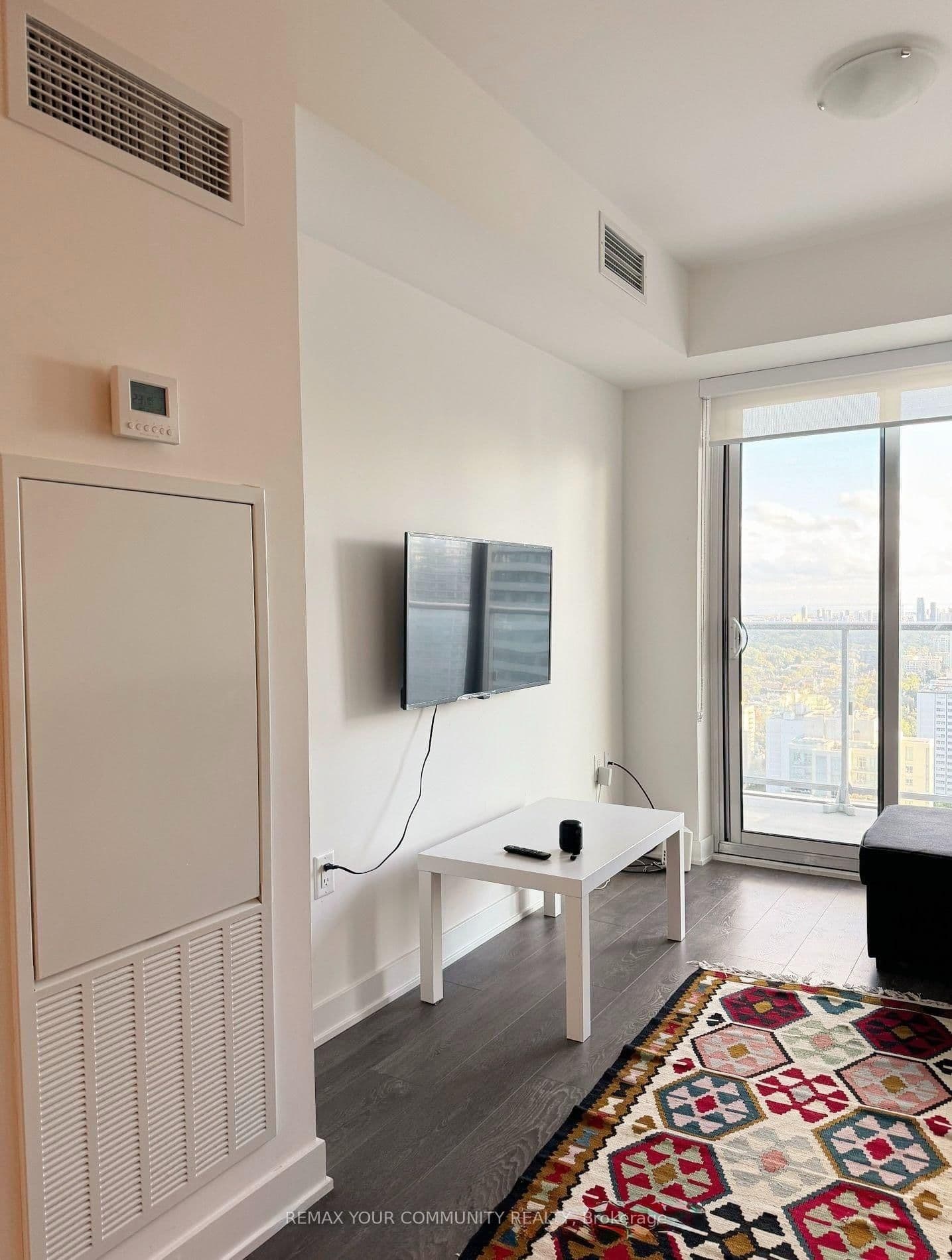 195 Redpath Avenue, Unit 3407 thumbnail 4