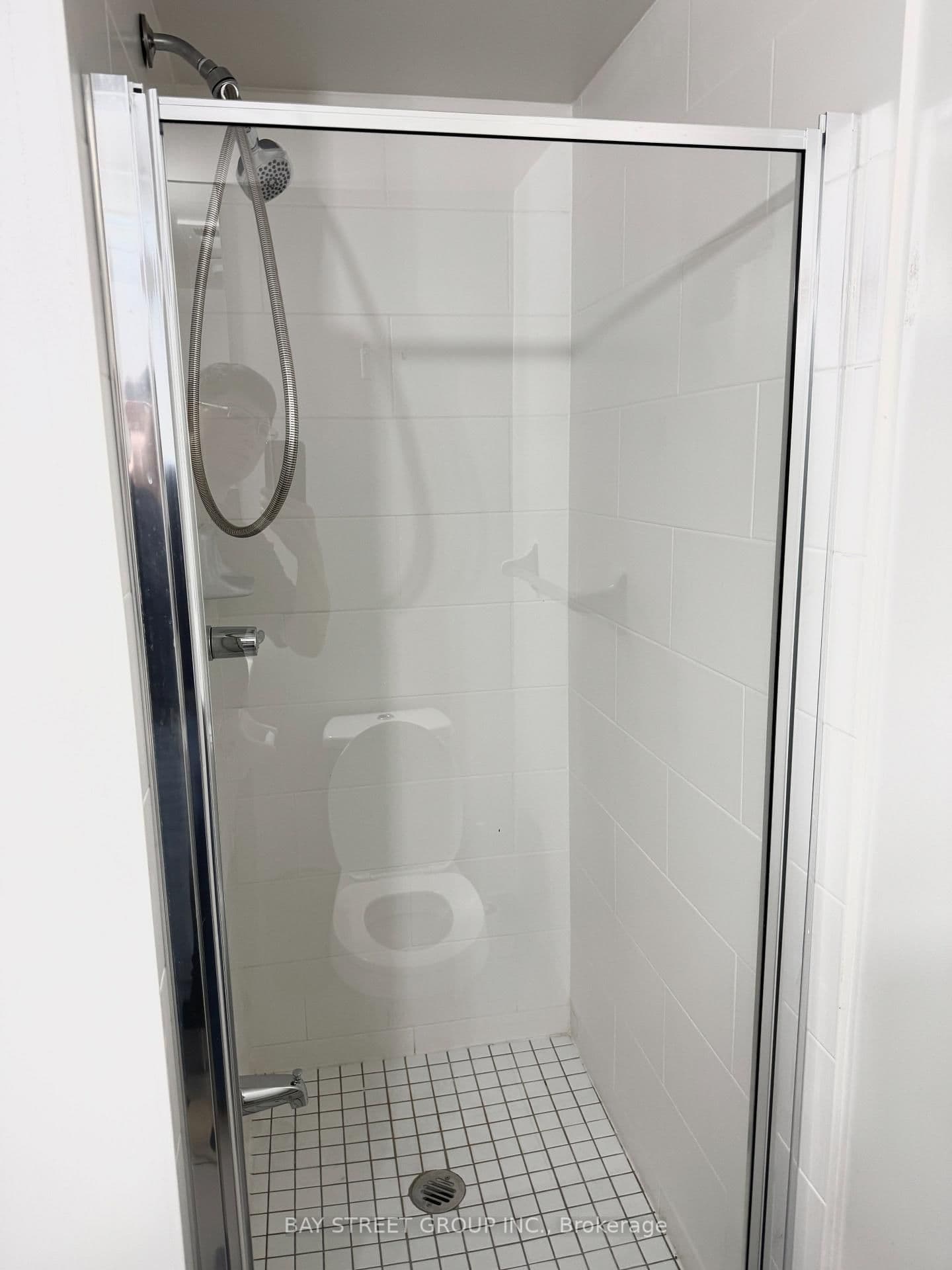 17 Anndale Drive, Unit 1612 thumbnail 13