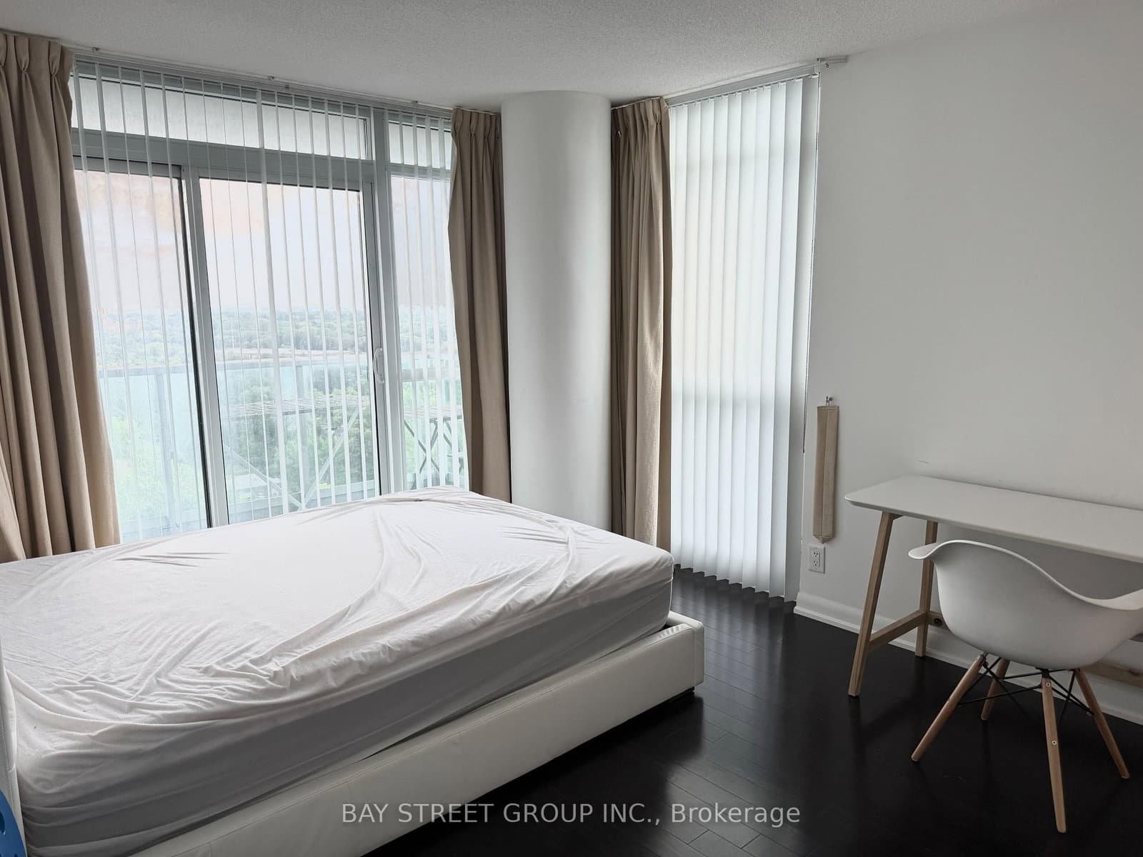 17 Anndale Drive, Unit 1612 thumbnail 4