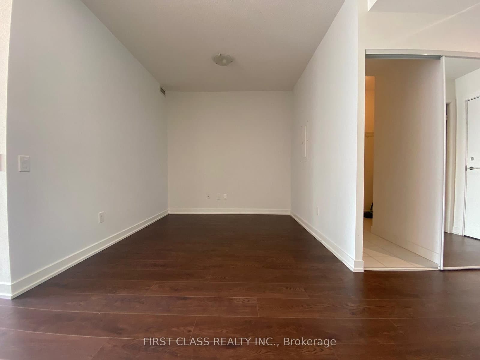 121 Mcmahon Drive, Unit 2510 thumbnail 4