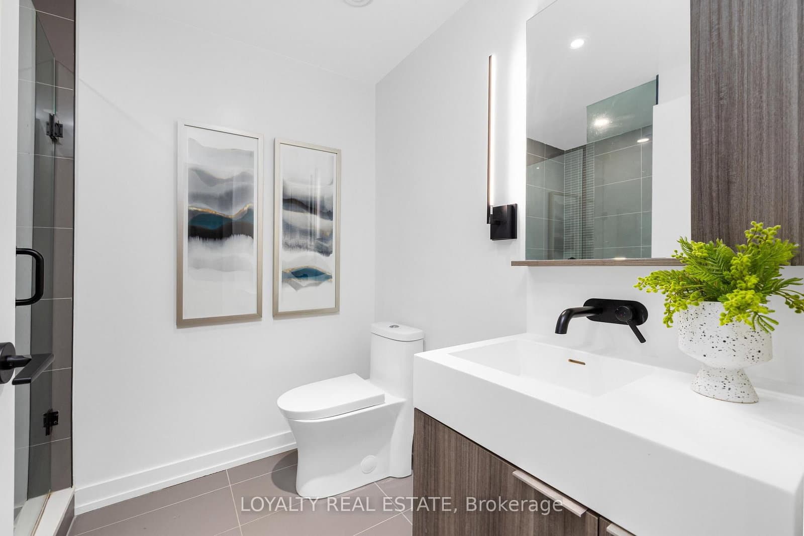 117 Broadway Avenue, Unit 211 thumbnail 20