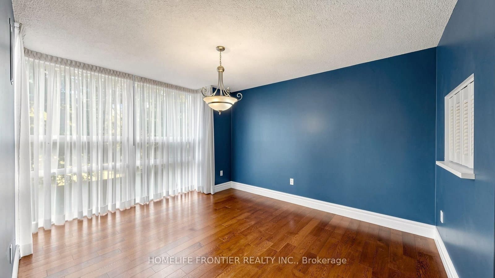 131 Beecroft Road, Unit 203 thumbnail 13