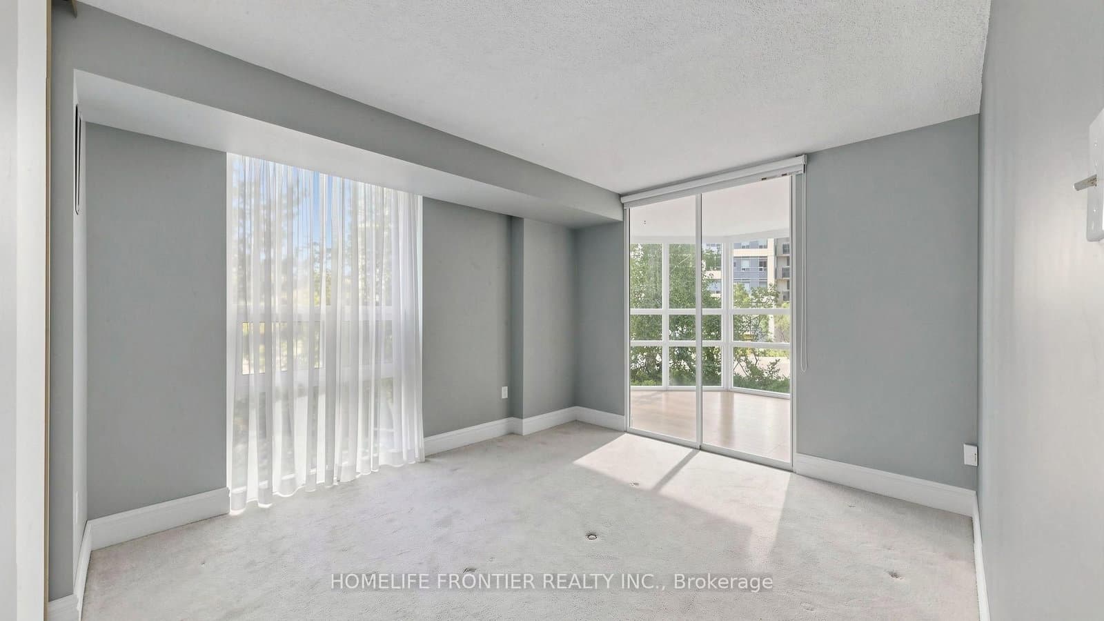 131 Beecroft Road, Unit 203 thumbnail 28