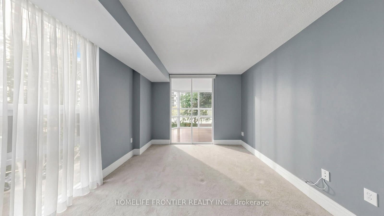 131 Beecroft Road, Unit 203 thumbnail 29