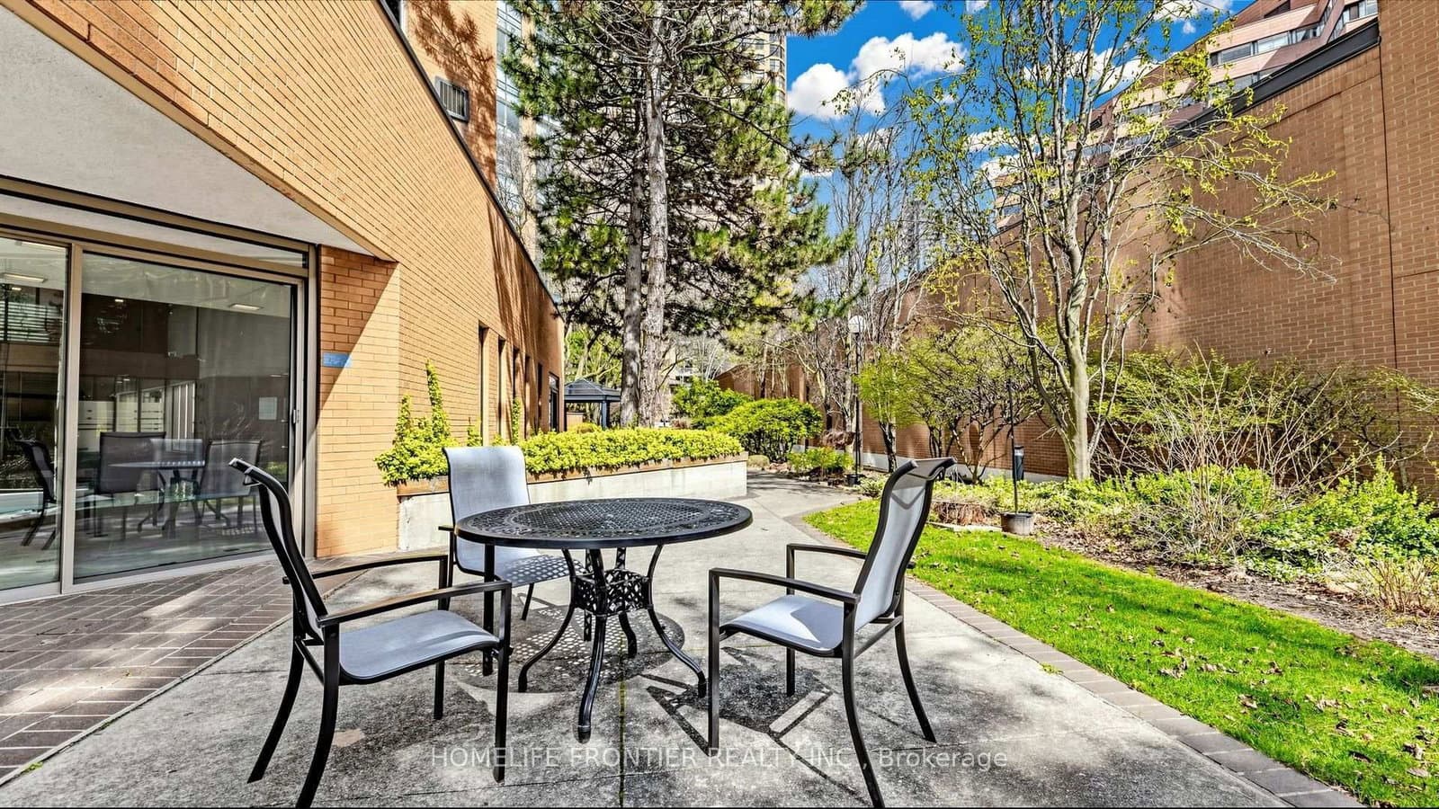131 Beecroft Road, Unit 203 thumbnail 41