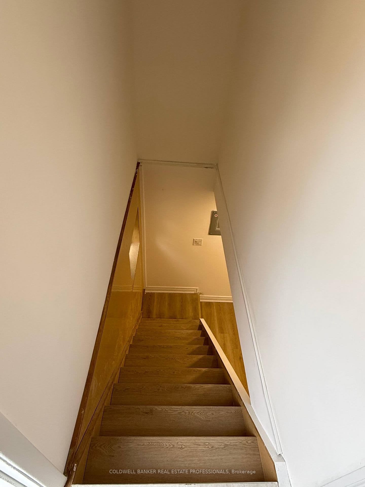 232 Newton Drive, Unit Basement A thumbnail 3