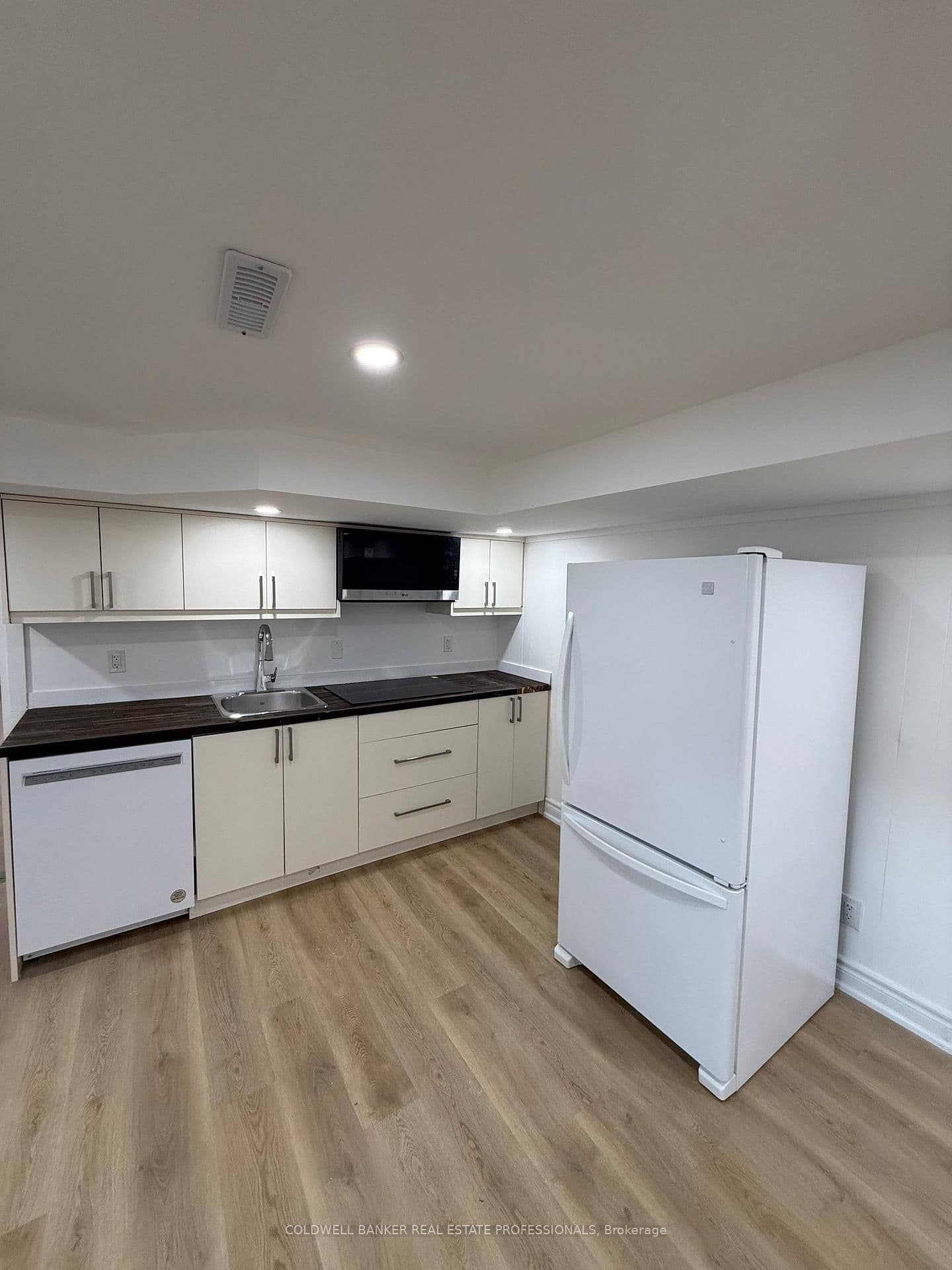 232 Newton Drive, Unit Basement A thumbnail 7