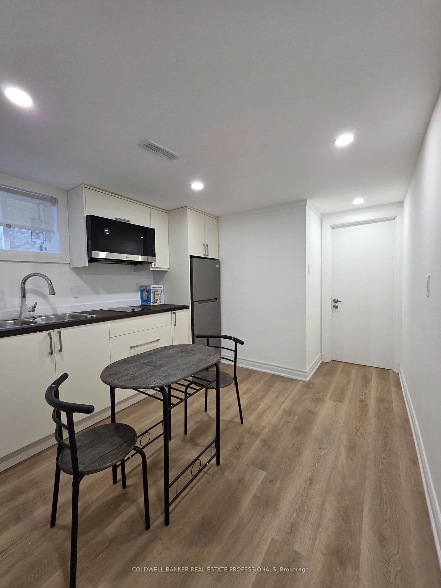232 Newton Drive, Unit Basement B thumbnail 7