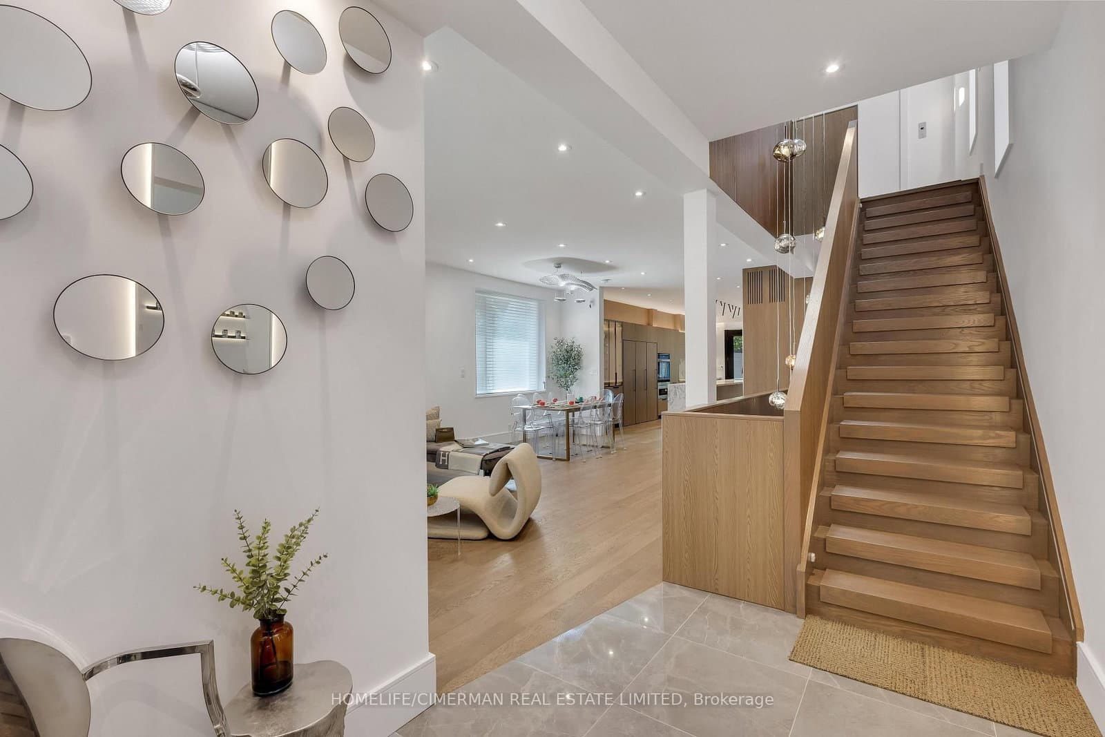 124 Lyndhurst Avenue thumbnail 3