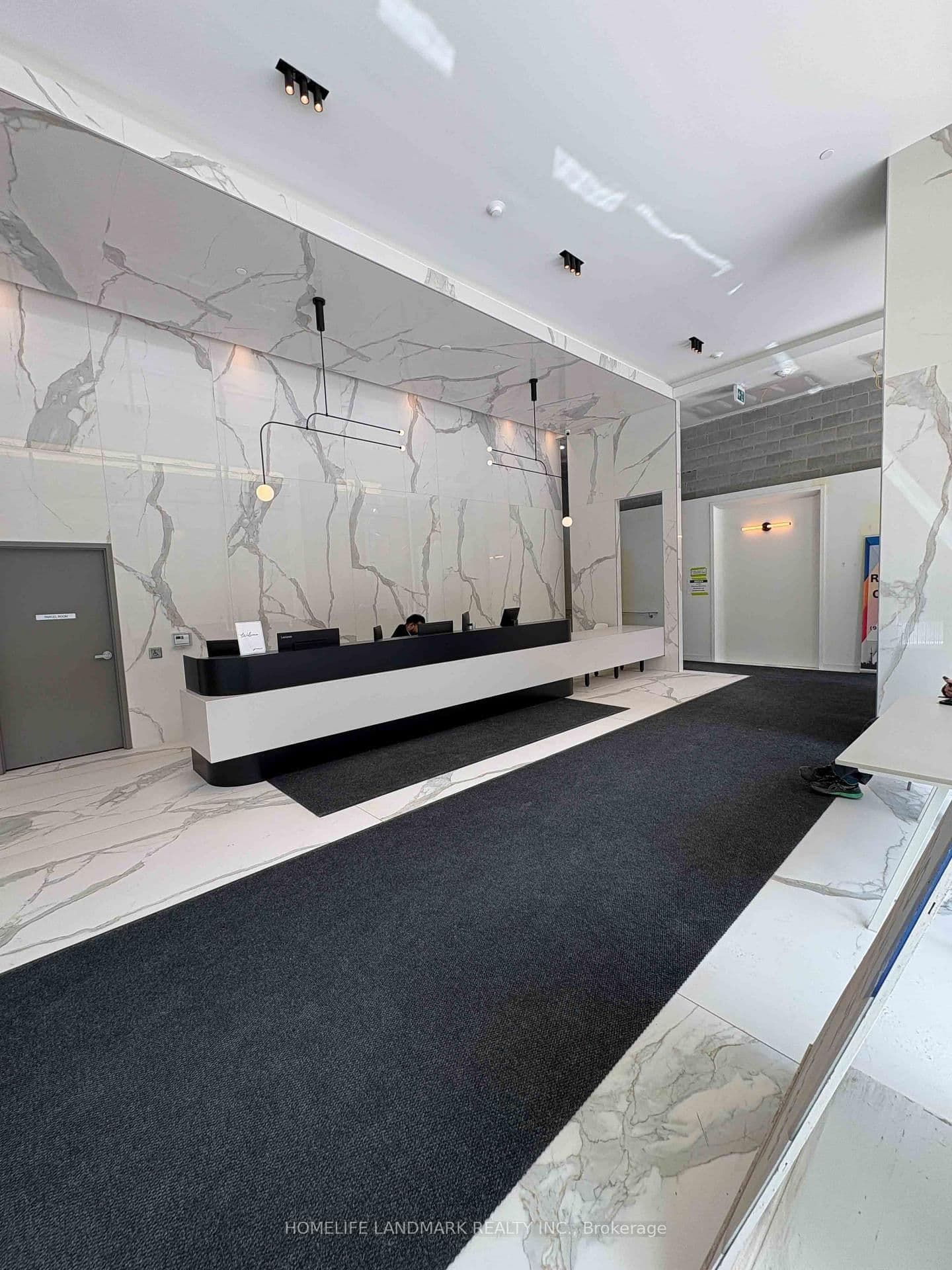88 Queen Street E, Unit 3712 thumbnail 3