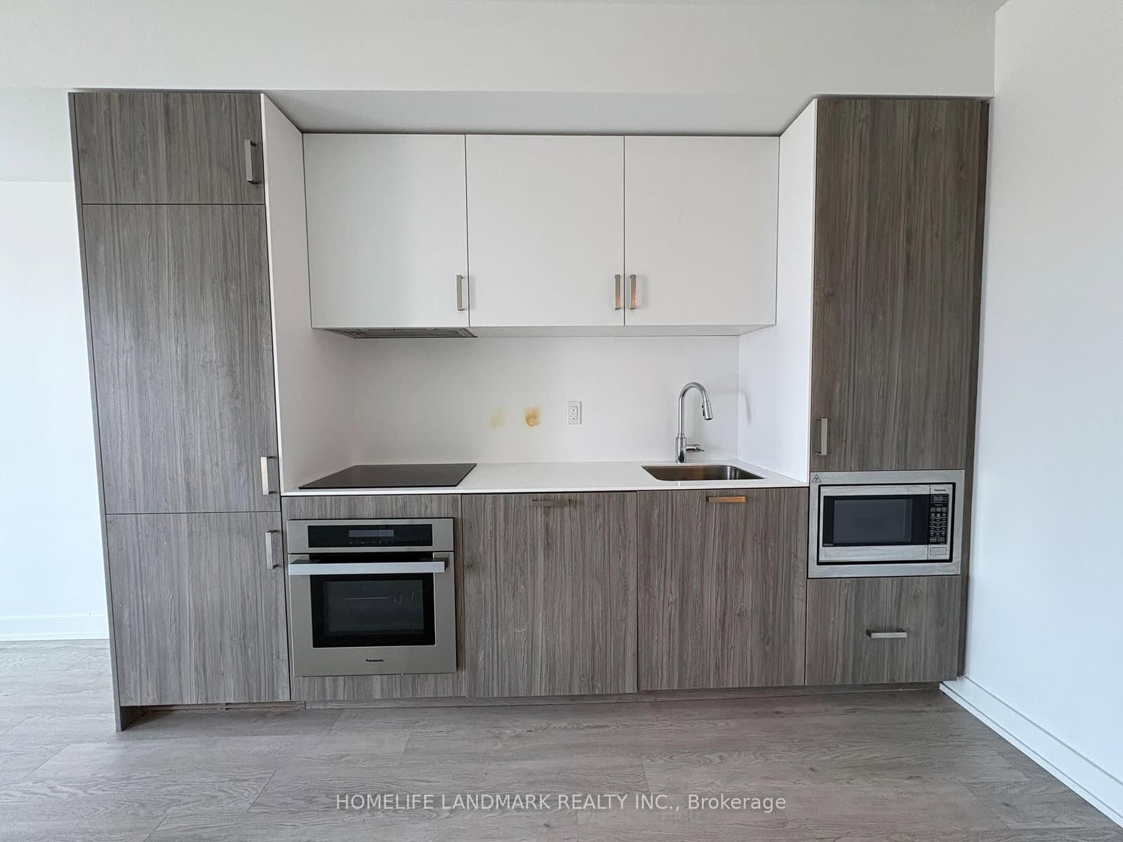 88 Queen Street E, Unit 3712 thumbnail 4