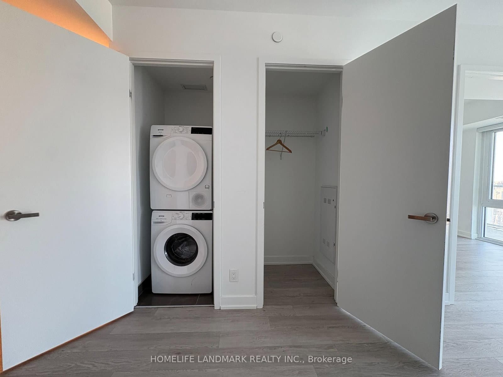 88 Queen Street E, Unit 3712 thumbnail 6