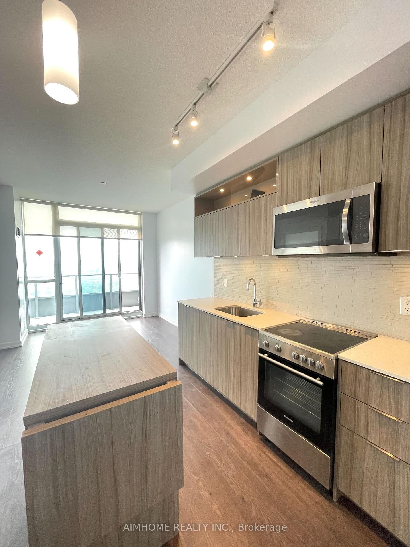 50 Forest Manor Road, Unit 2403 thumbnail 4