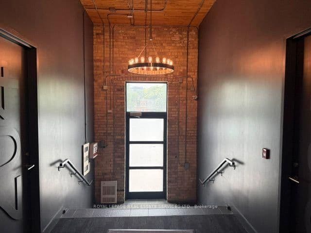 736 Dundas Street E, Unit 203 thumbnail 27