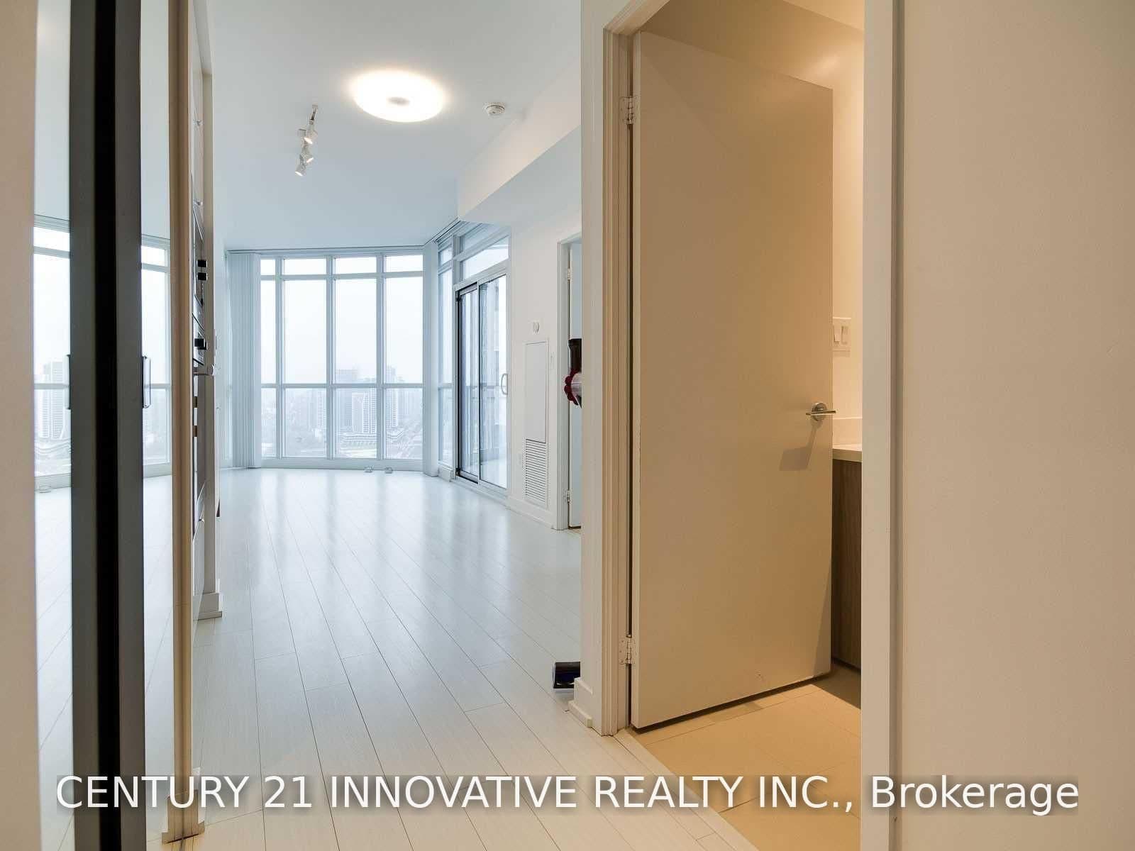 21 Iceboat Terrace, Unit 3612 thumbnail 6