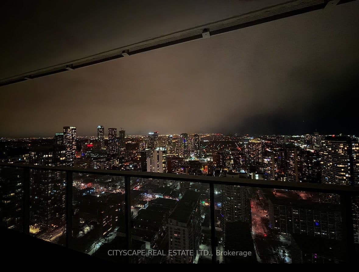 501 Yonge Street, Unit 4206 thumbnail 3