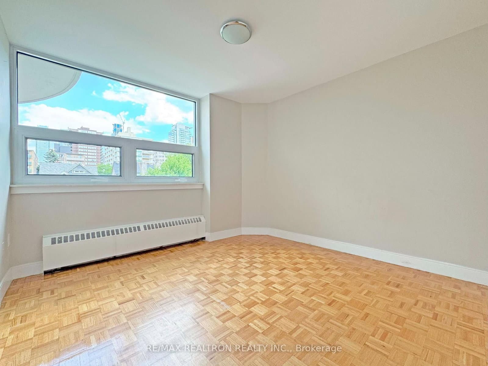 485 Huron Street, Unit 206 thumbnail 11
