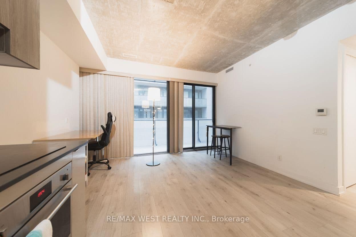 161 Roehampton Avenue, Unit 331 thumbnail 4