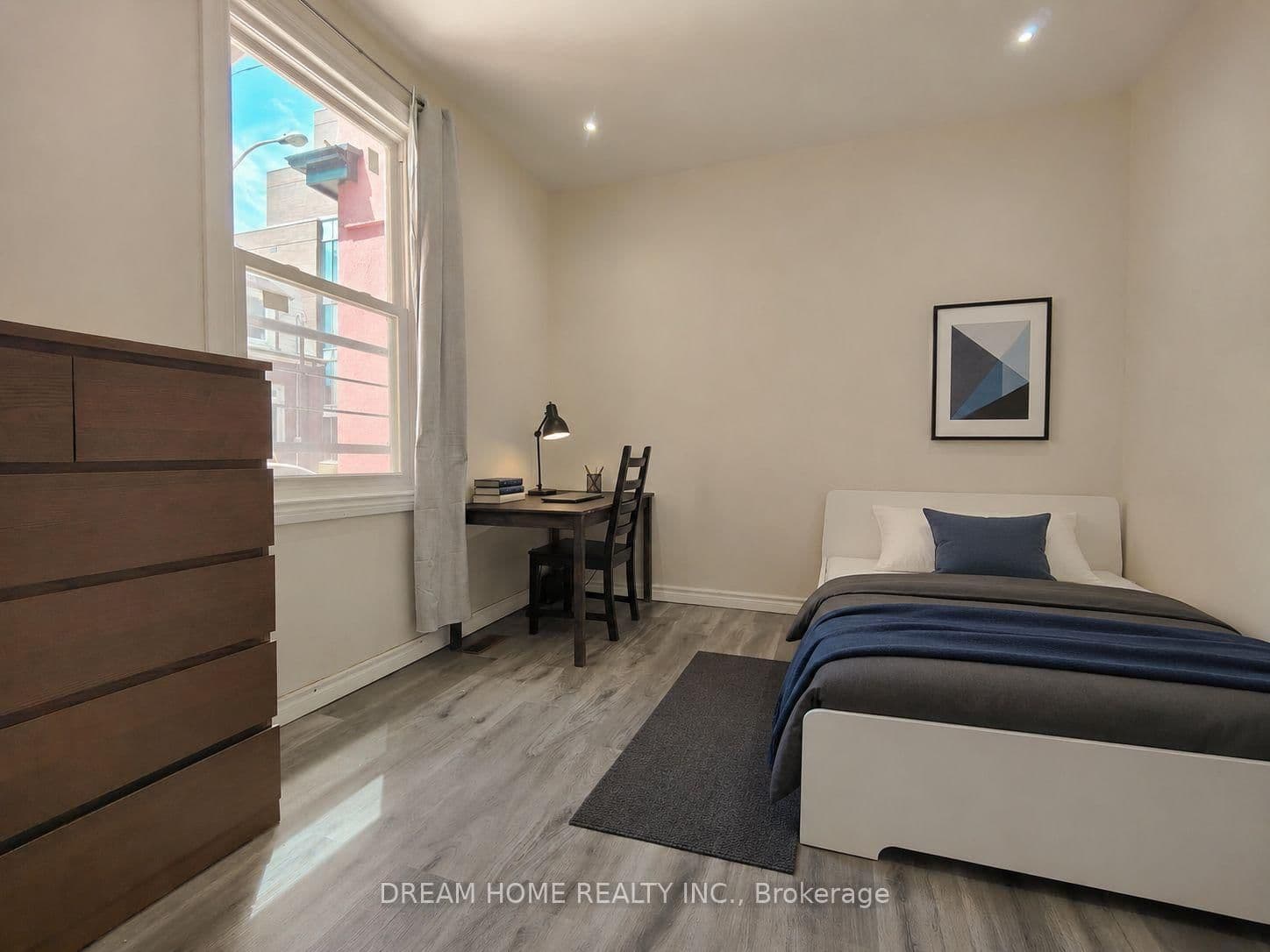 29 Glasgow Street, Unit Room#1 - Image 1