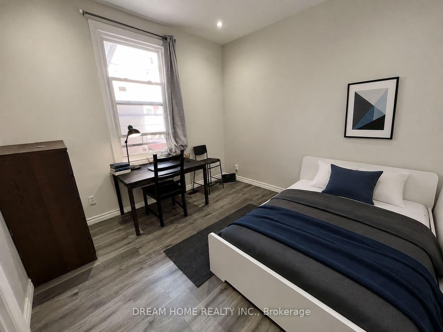 29 Glasgow Street, Unit Room#1 thumbnail 2