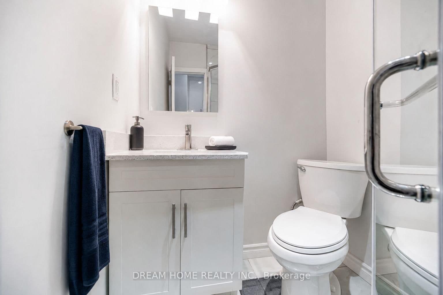 29 Glasgow Street, Unit Room#1 thumbnail 5