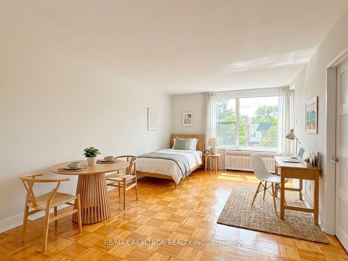 #402 - 1545 Bathurst Street