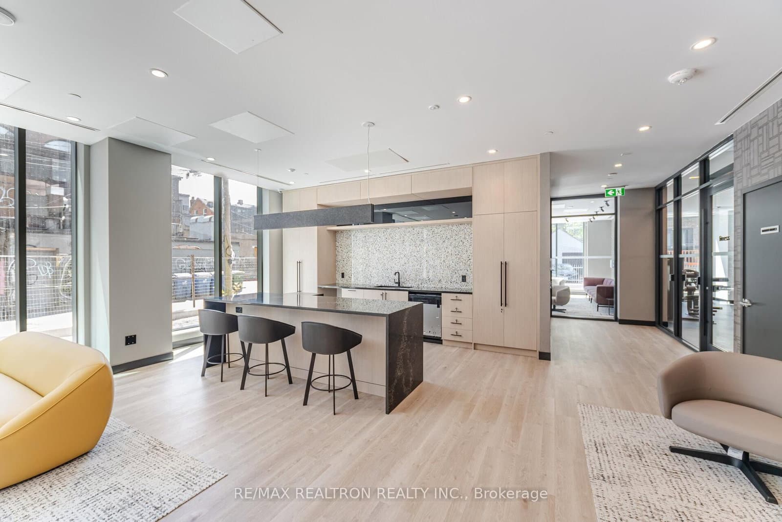 664 Spadina Avenue, Unit 710 thumbnail 29