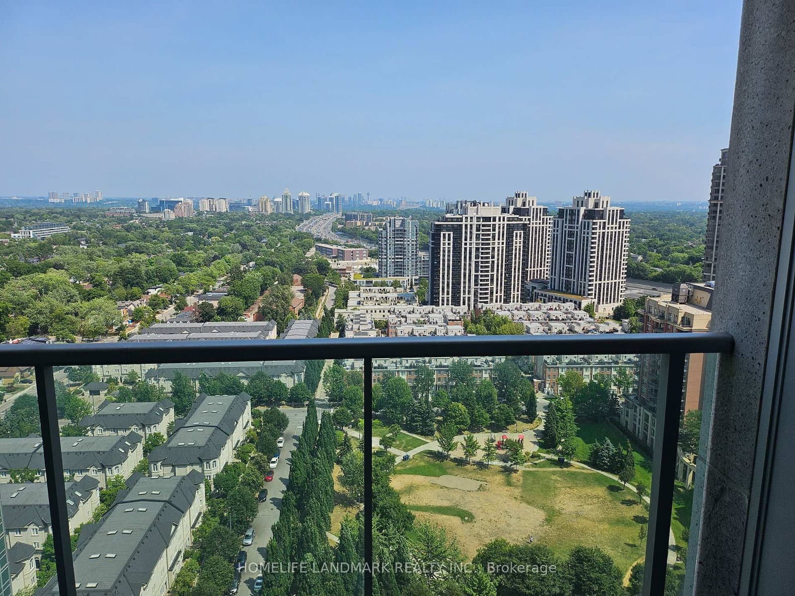 18 Harrison Garden Boulevard, Unit 2606 thumbnail 2