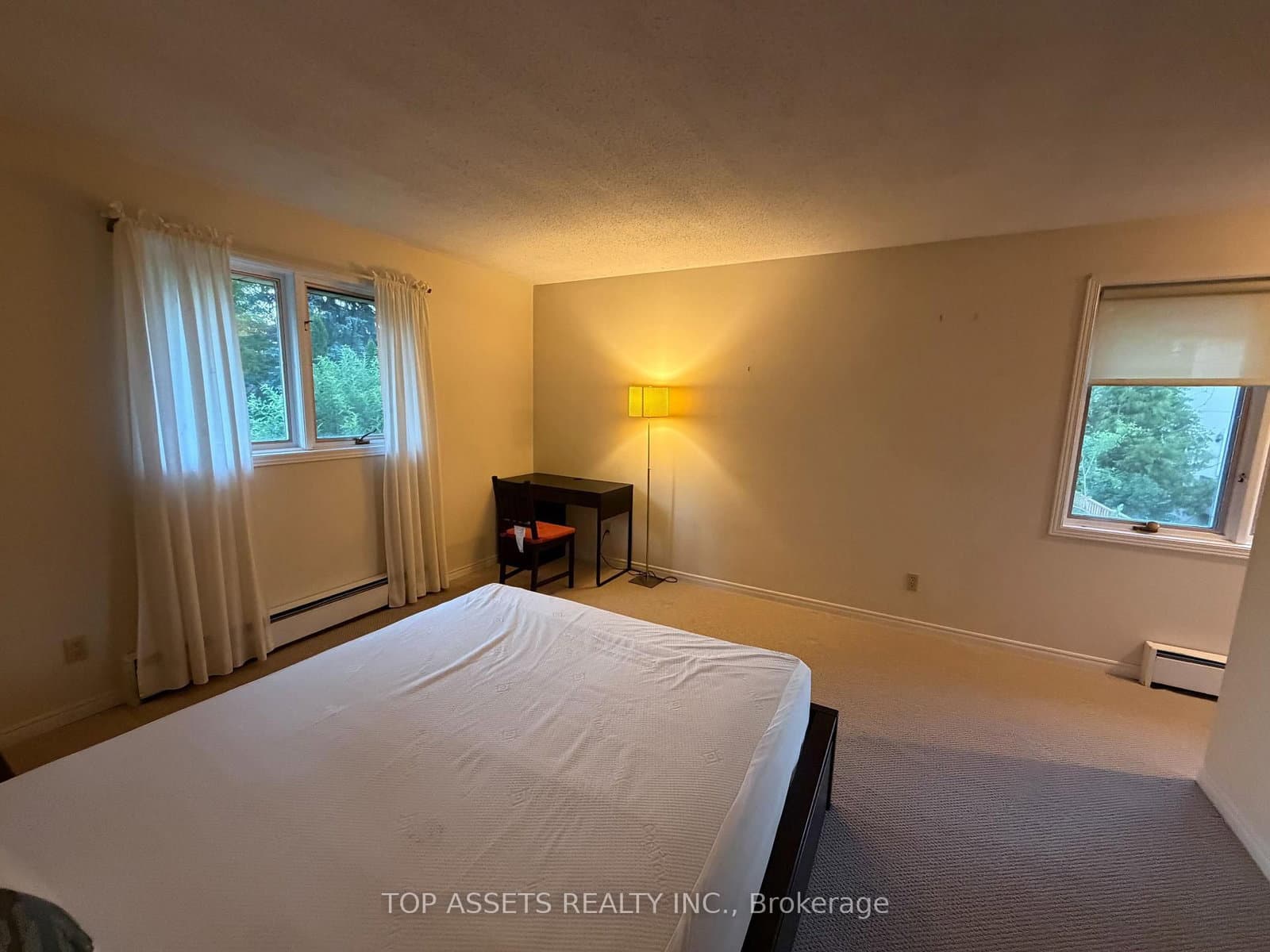 448 Cummer Avenue, Unit Unit A thumbnail 9