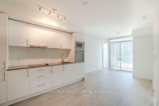 27 Bathurst Street, Unit 604W thumbnail 10